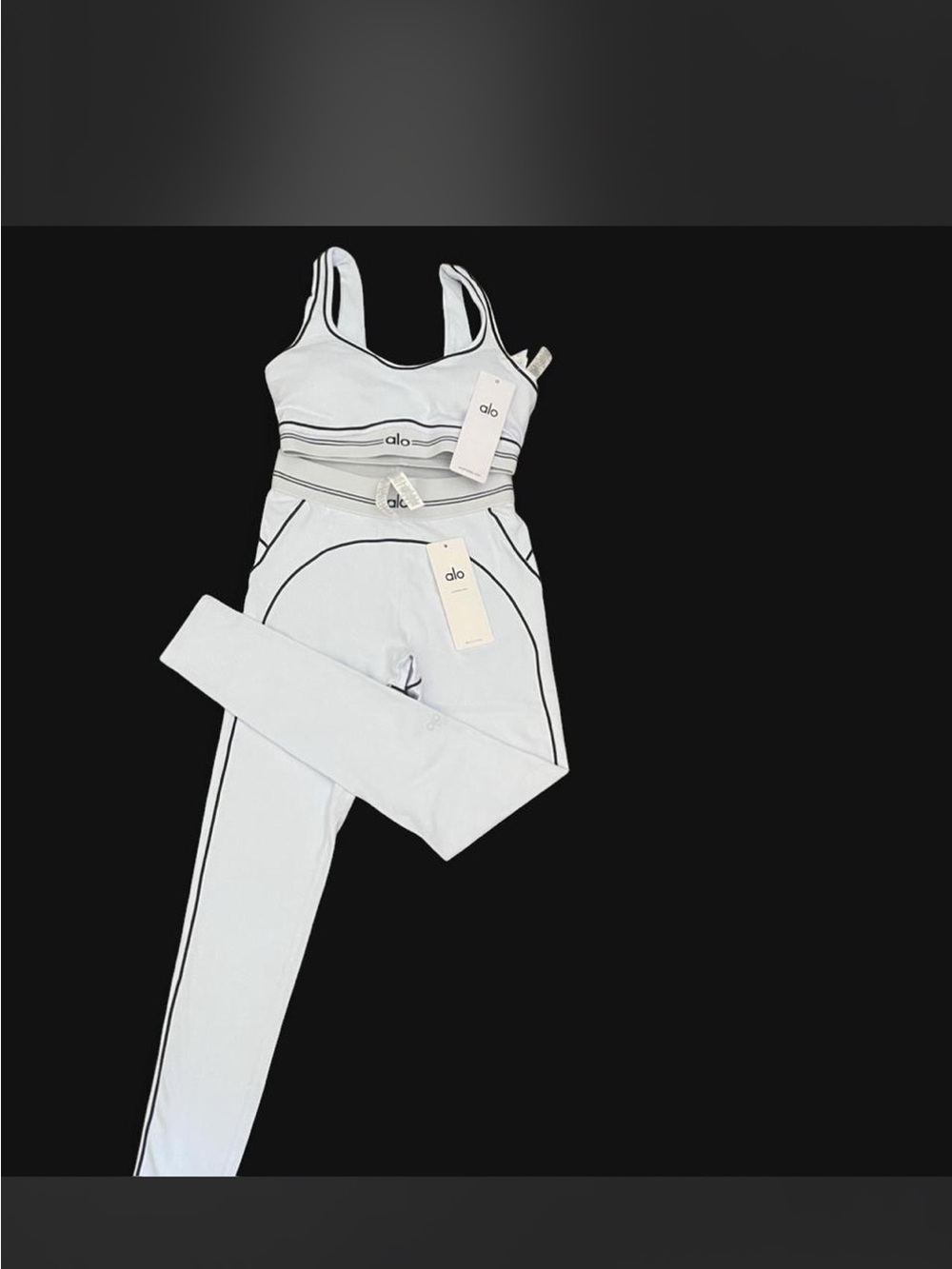 Alo Legging & Sports Bra Set in white